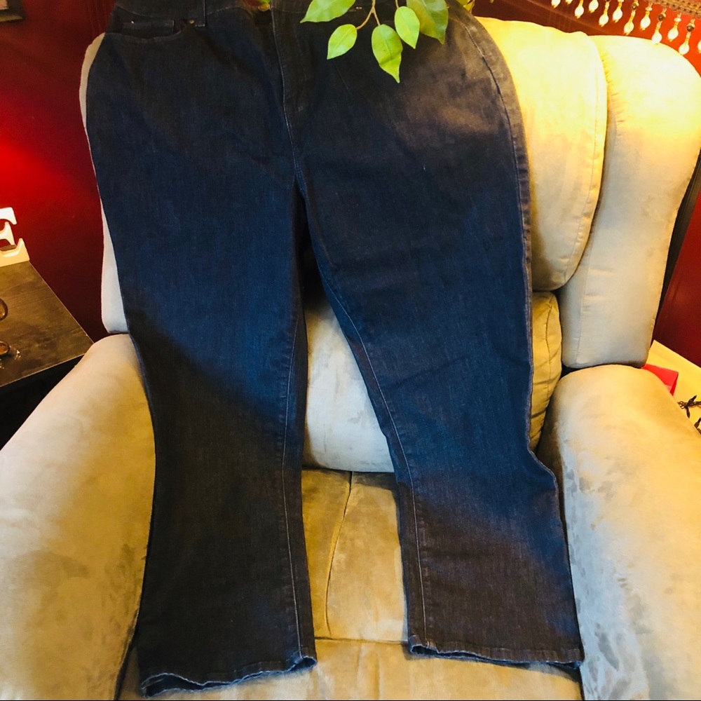 NWOT Croft & Barrow Blue Jeans 18 Short